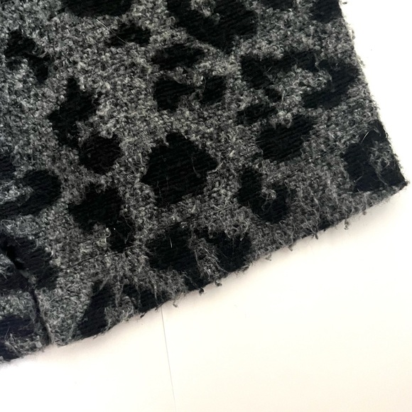 Madewell gray leopard print sweater button up coat jacket with lapel - Picture 13 of 16